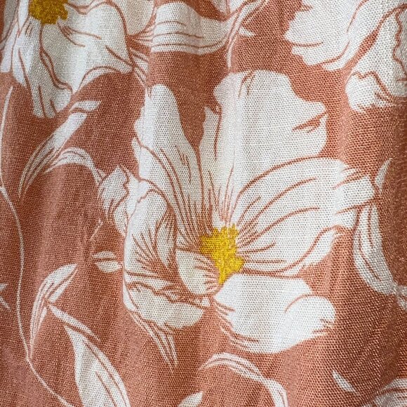 Torrid Floral Smocked Strapless Top Peach & White Lightweight Womens Size 0/L - Picture 3 of 7